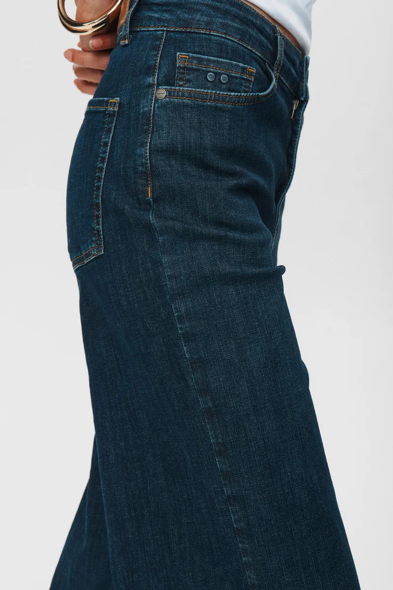 Nuparis Cropped Jeans