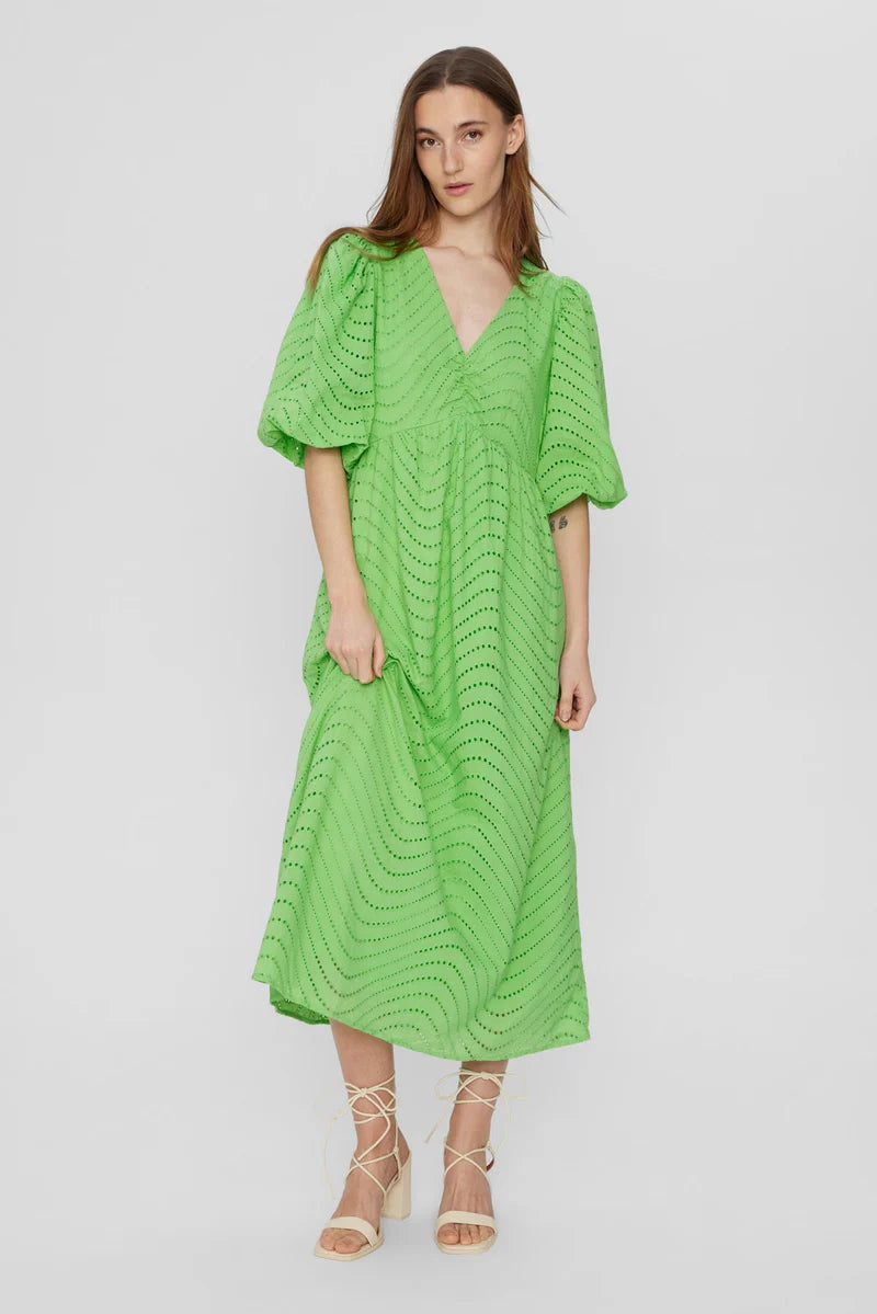 Nuevelyn Dress