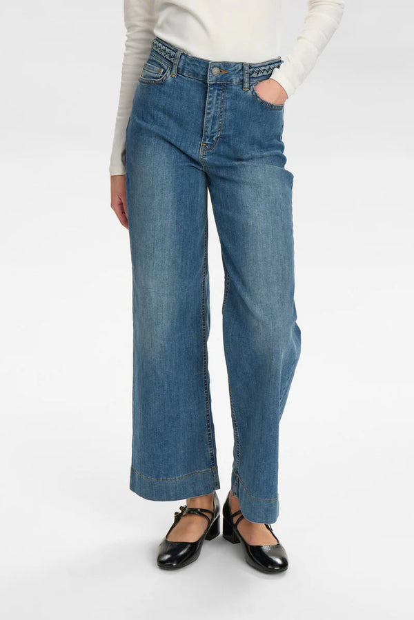 Nuparis Cropped Jeans