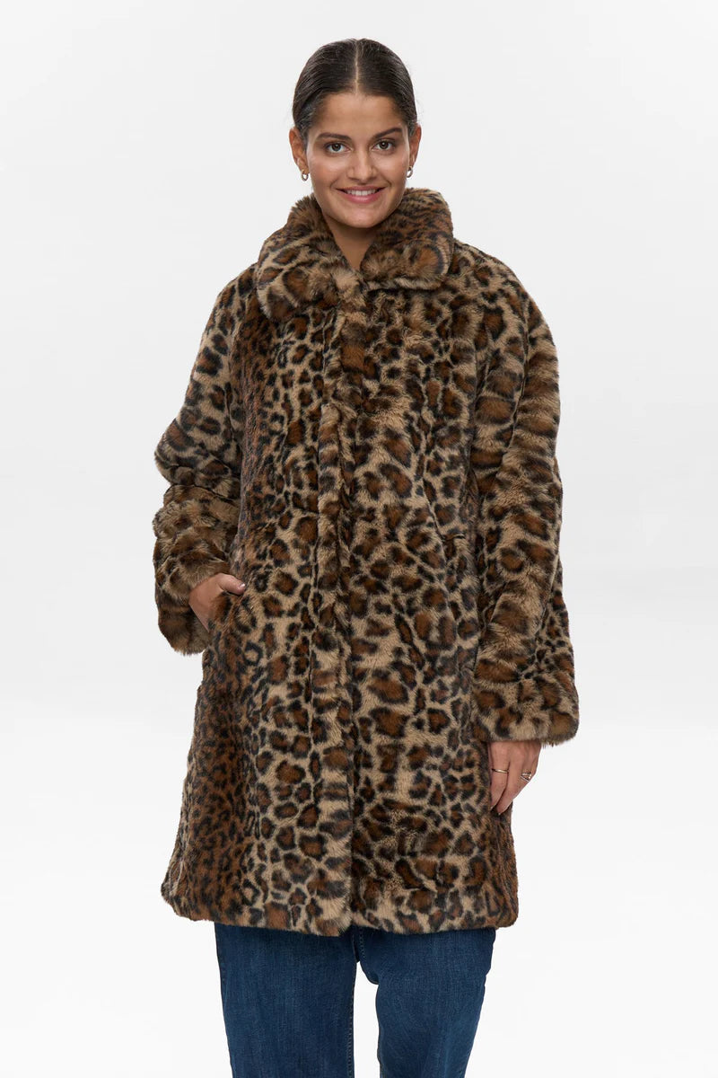 Nululla Coat