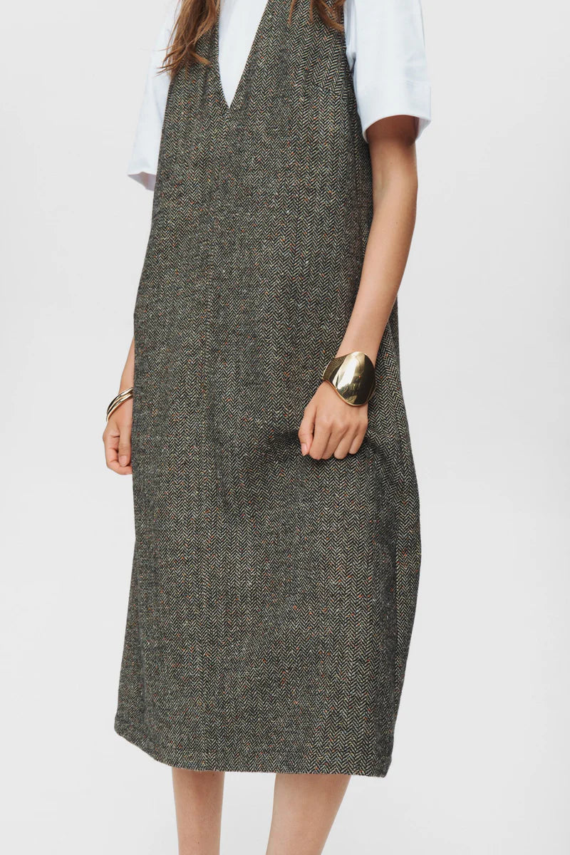 Nuavey Dress