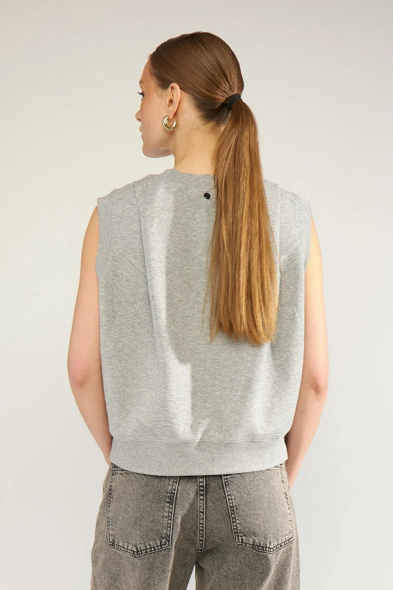 Nunathalie Vest