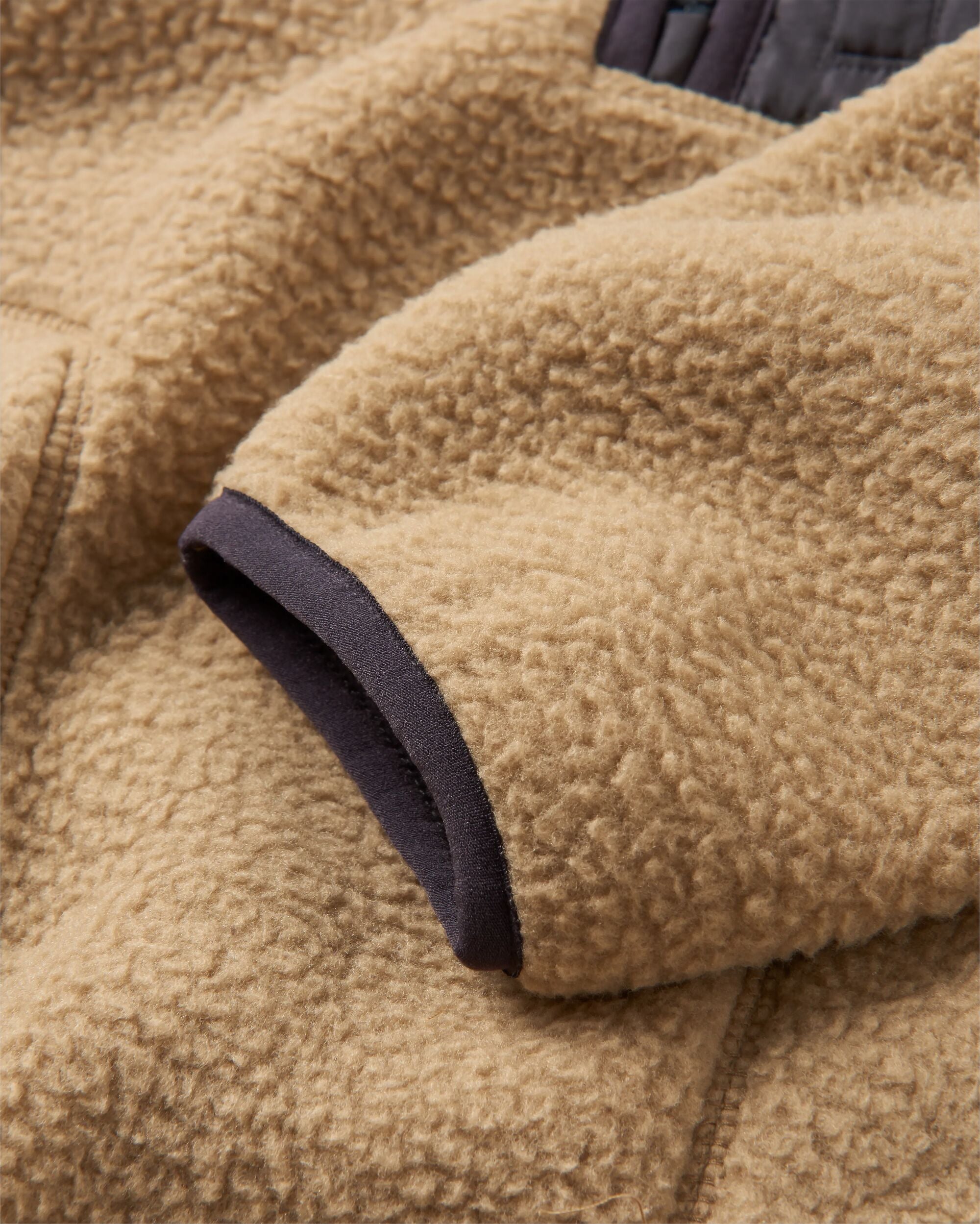 Offgrid 1/2 Zip Recycled Sherpa Fleece