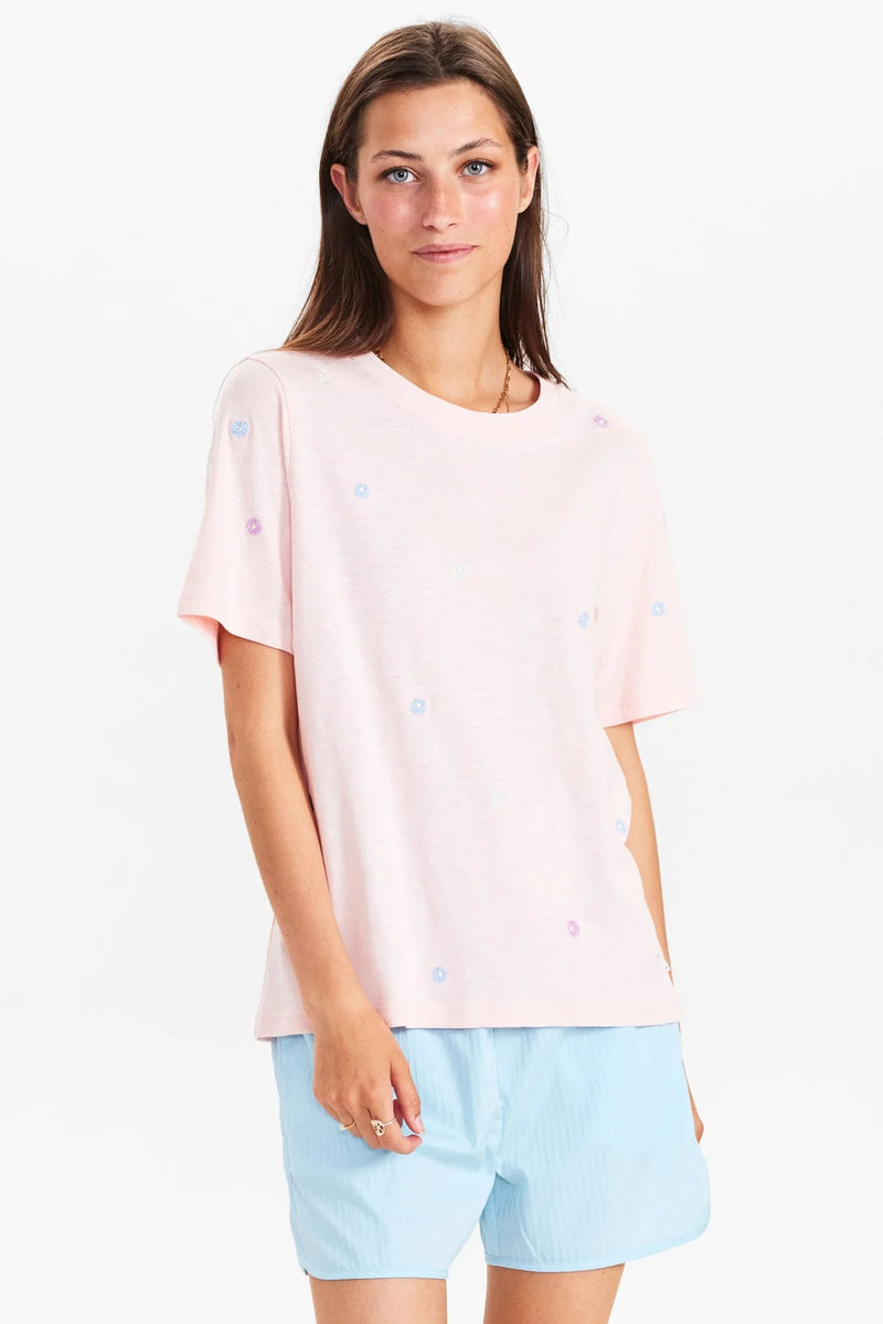NUTORA TEE