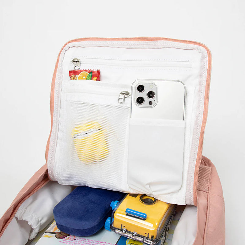 Fjallraven kanken hot sale vs doughnut macaroon